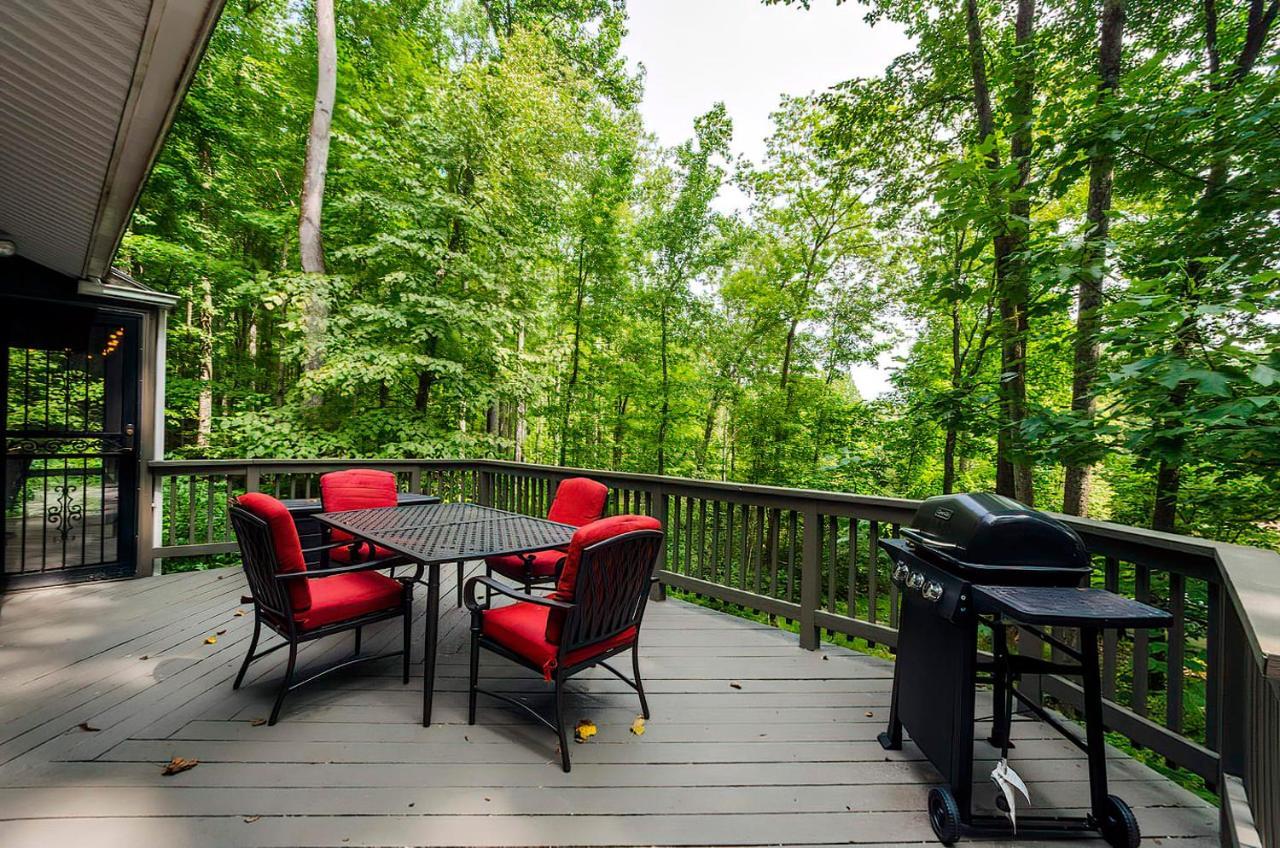 Secluded Oasis W Hot Tub, Screened-In Porch, Wifi! Berkeley Springs Exterior foto
